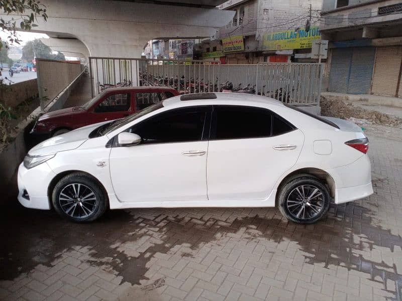 Toyota Corolla 1.8 Altis 2017 5