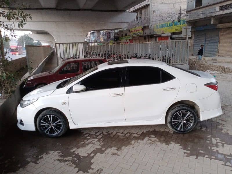 Toyota Corolla 1.8 Altis 2017 6