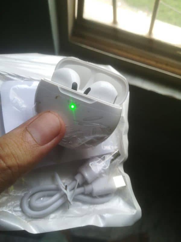 Brand new smallest Airbuds Pro 6 gionee style 1