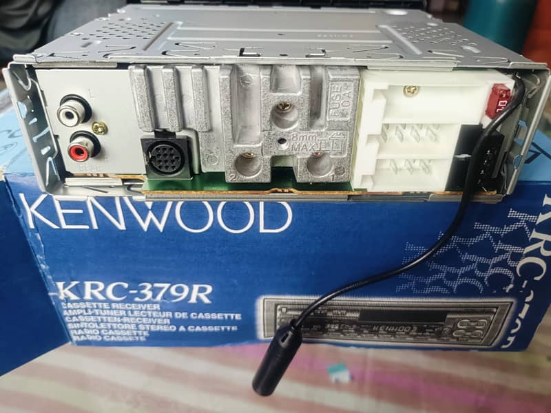 Kenwood KDC 4090R or  Kenwood KDC 379R with KDC C467( 6 CD Changer) 7