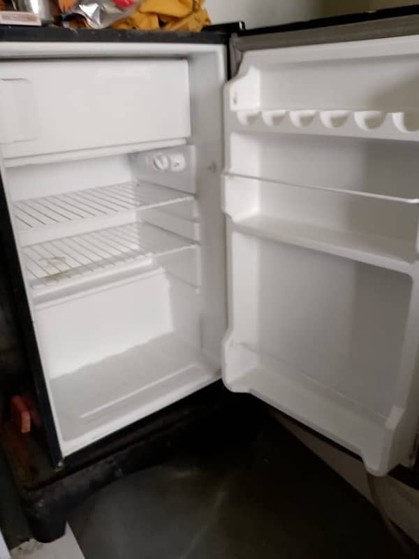 dawlence fridge,Gray colour 1