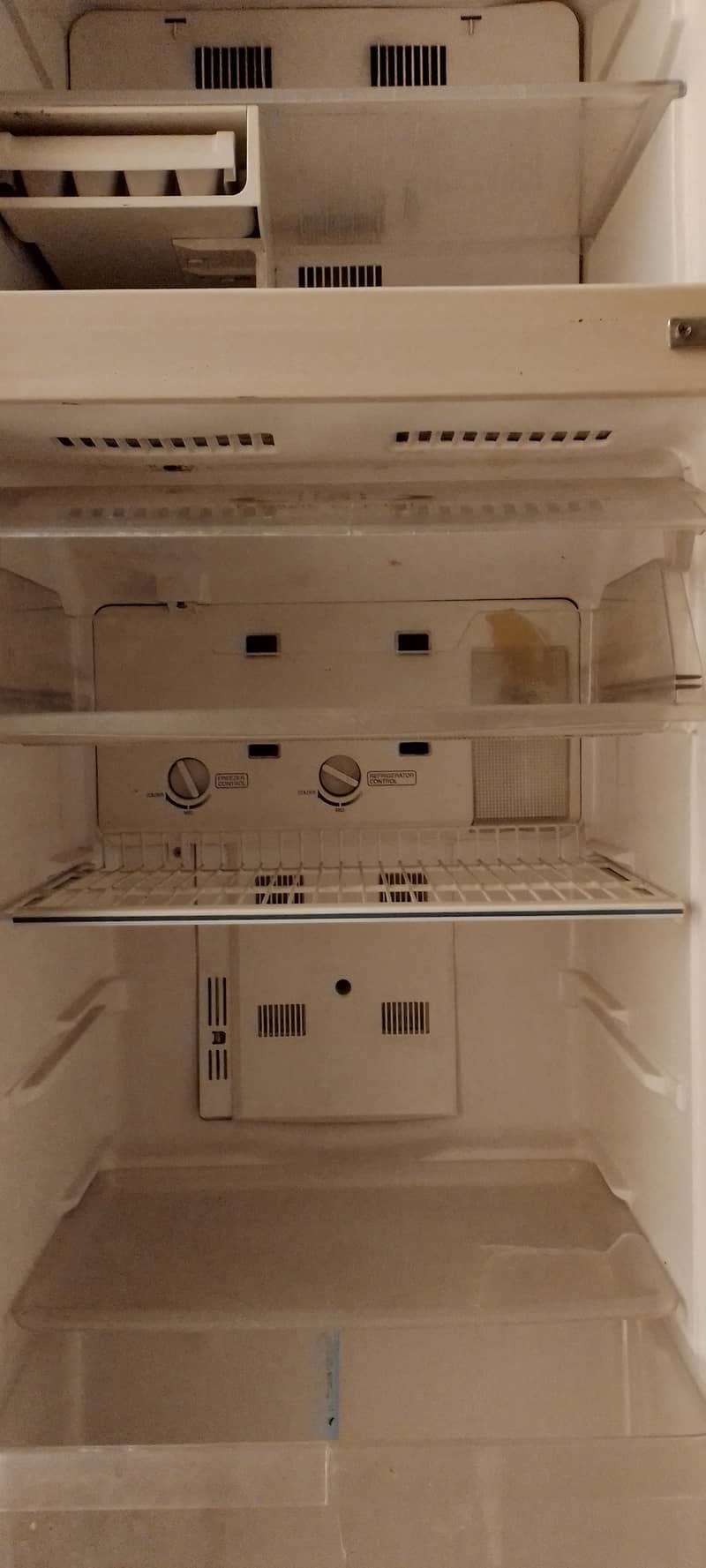 Mitsubishi no frost refrigerator. Model:MR-25J-M-PK 2