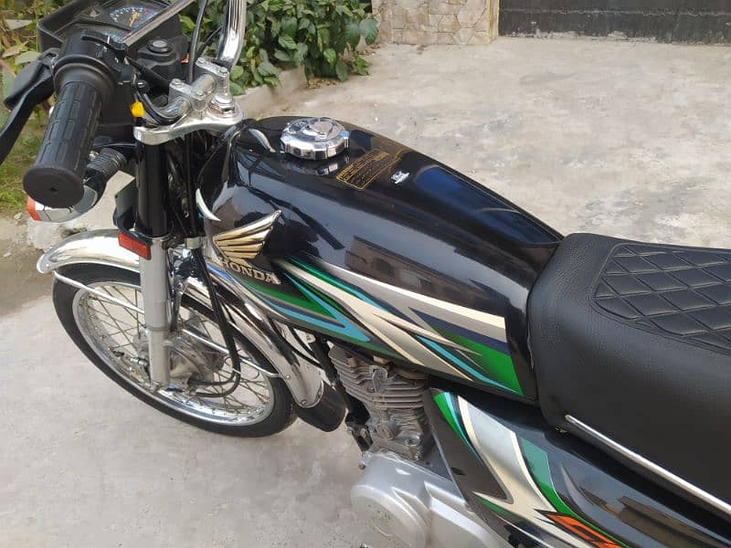 Honda 125(2023 Model) Black Color Neat And clean bike 2