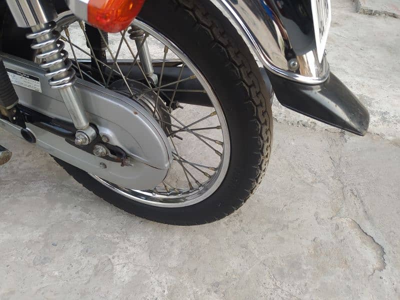 Honda 125(2023 Model) Black Color Neat And clean bike 12