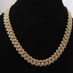 Elegant 1 pcs golden stainless steel chain having golden colour