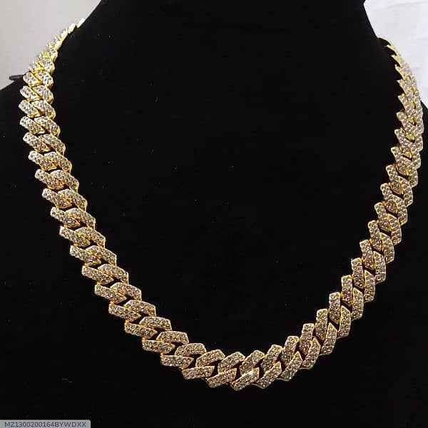 Elegant 1 pcs golden stainless steel chain having golden colour 4