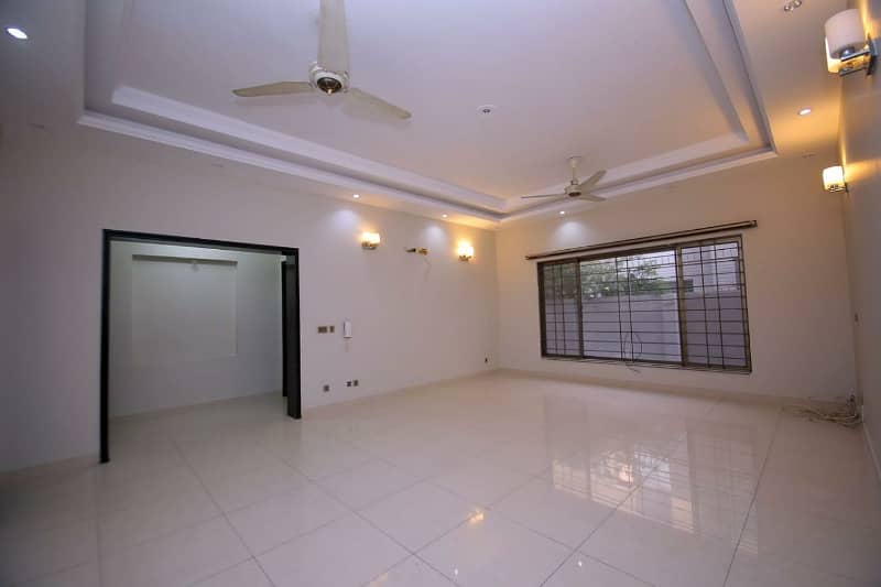 22 Marla Corner Luxury House Lower Portion Available For Rent In DHA Phase 5 3