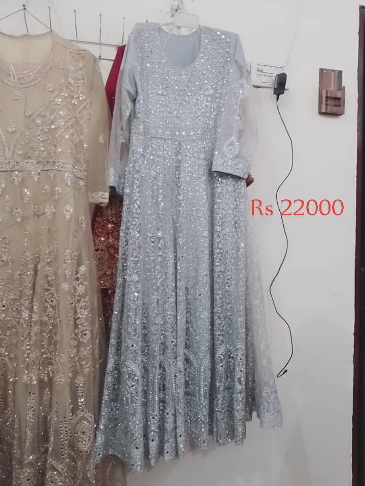 New Wedding Dresses (use nahi huwe) 0