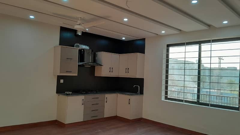 1 Kanal Newly Renovated Full House Available For Rent In DHA Phase 2 R Block 14