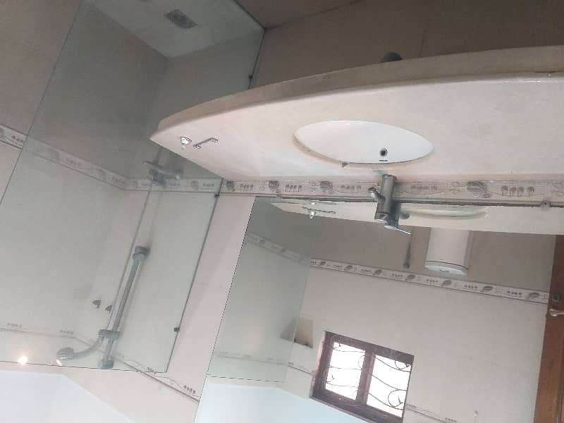 1 Kanal Upper Portion Available For Rent In DHA Phase 5 G Block 7