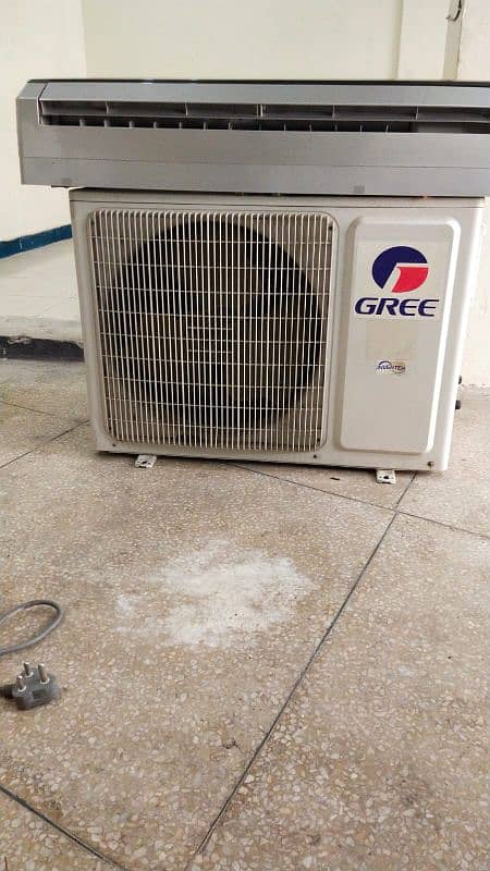 Gree 1 ton DC inverter 1