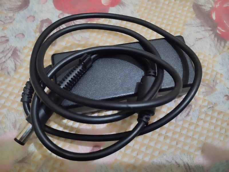 HP LAPTOP Charger 2