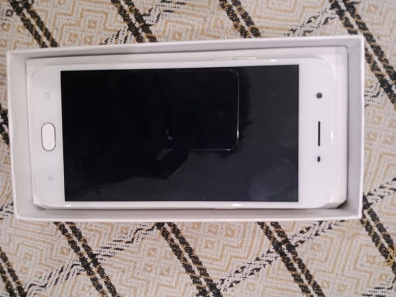 Oppo A5 6 128 1