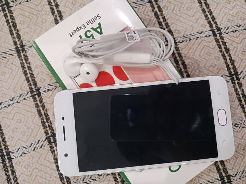 Oppo A5 6 128 3