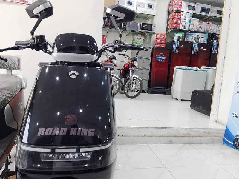 ROAD KING SCOOTY (2024) MODEL 8