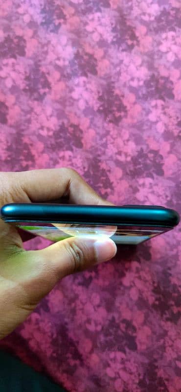 Apple iPhone 7Plus (Non-PTA) 3