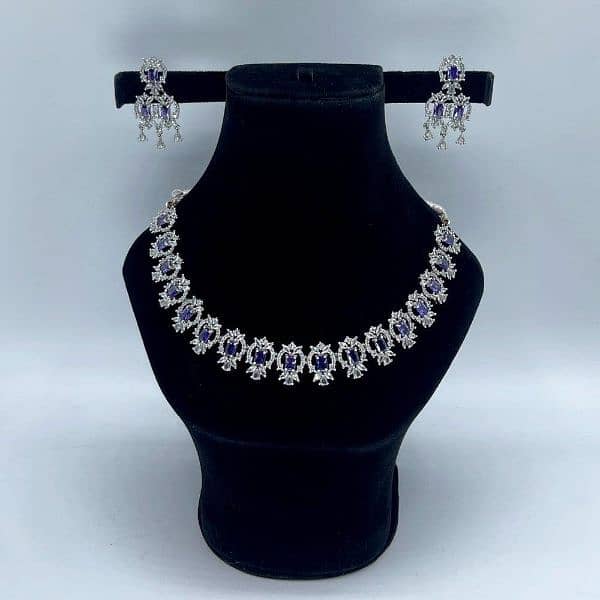 Elegant Silver-Plated Jewelry Set 0