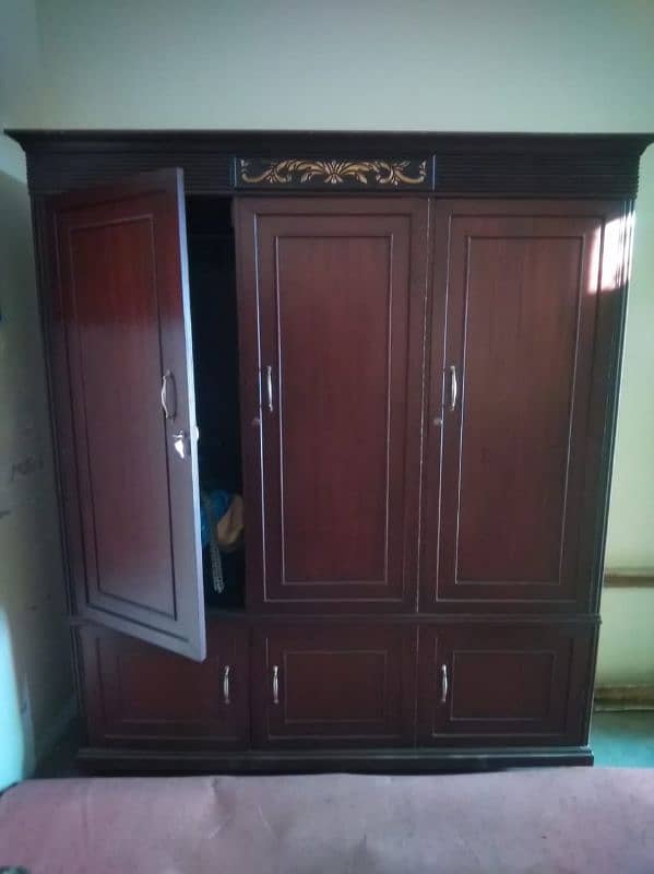 urgent kali tali wooden wardrobe for sale 1