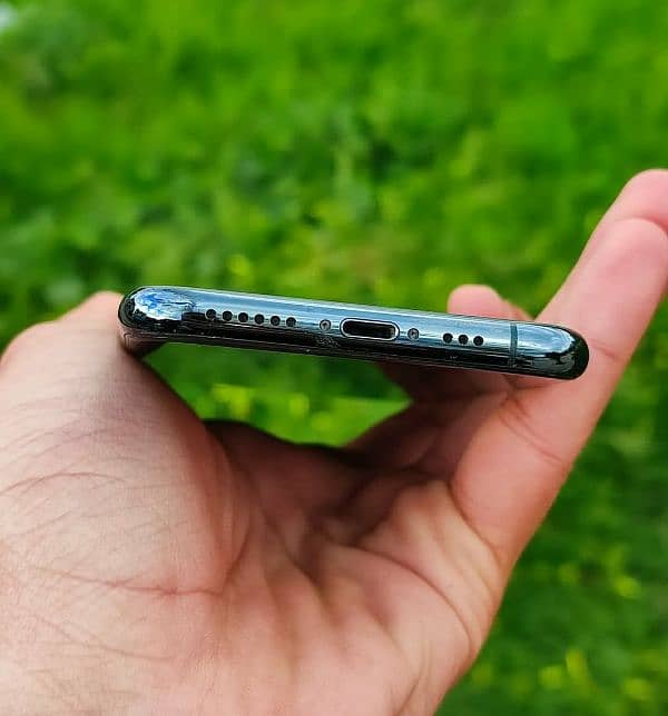 iphone 11 pro 64 GB NON PTA ALL OK 10/10 4