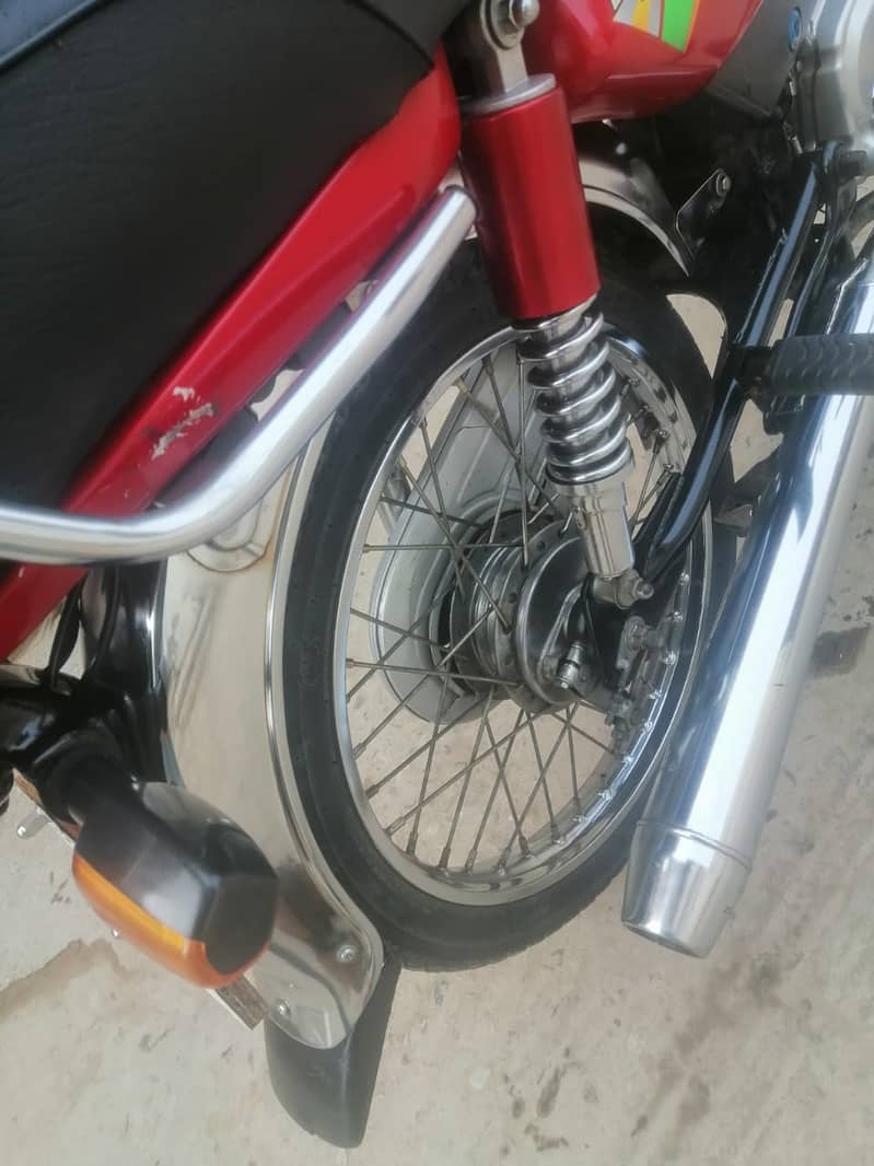 Total jenwan motorcycle bilkul thori use hui h 0