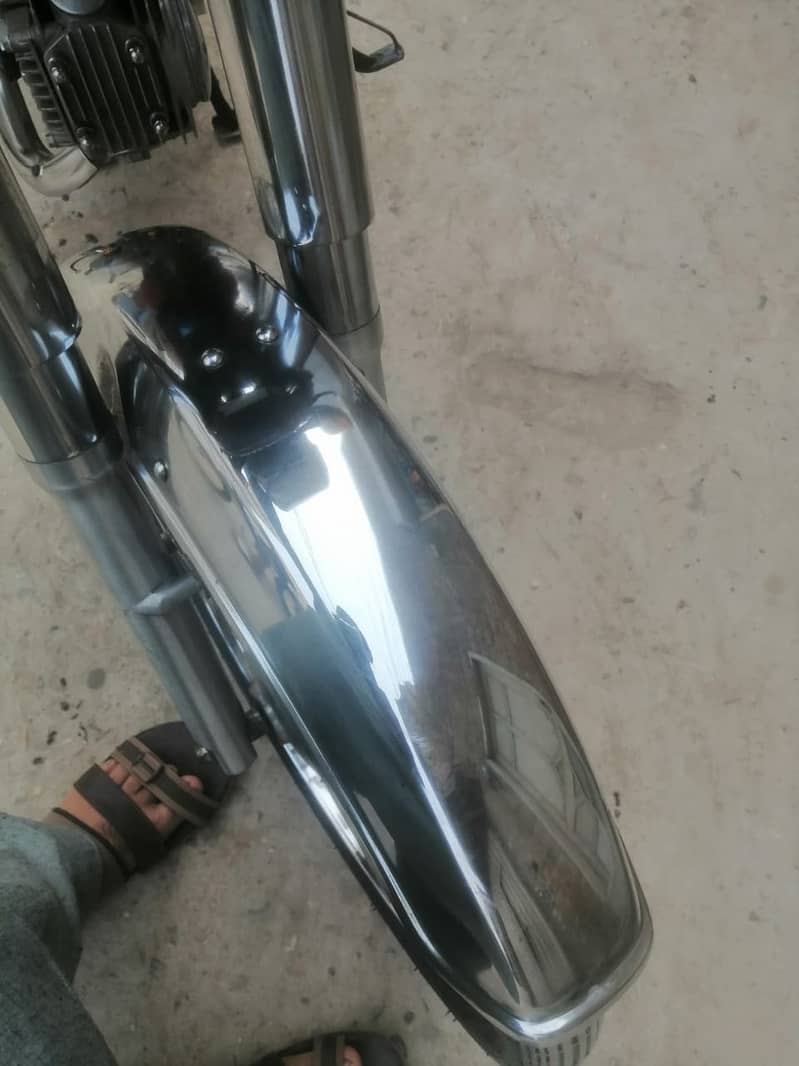 Total jenwan motorcycle bilkul thori use hui h 9