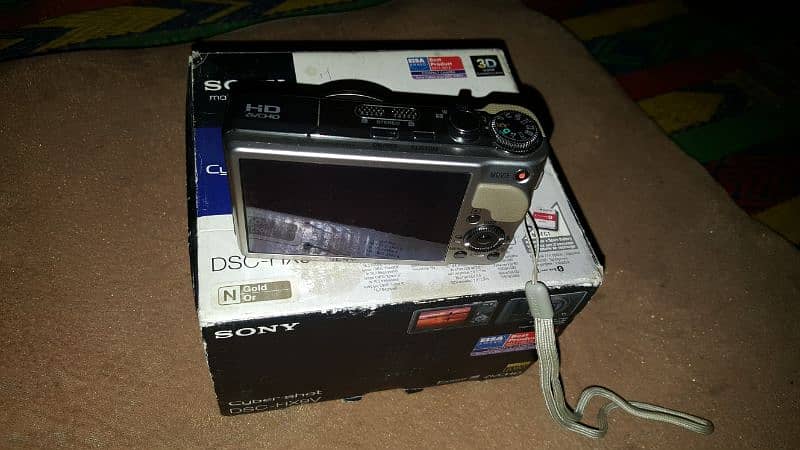 Sony Cyber Shot camra model Dsc-HX9V 2