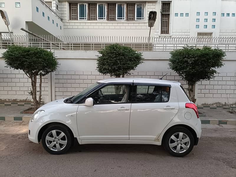 Suzuki Swift Model 2017 (Automatic) 10