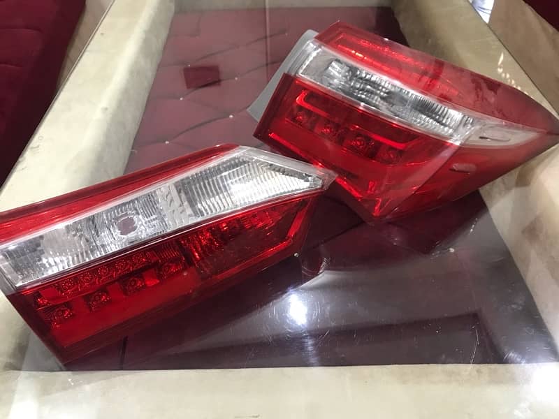 Corolla altis headlights and backlights 1