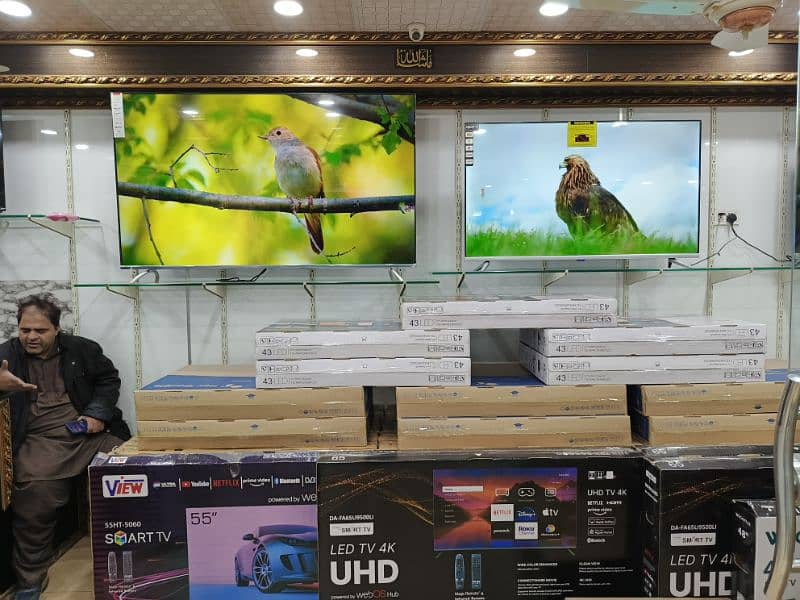 SAMSUNG LED 32,,INCH Q MODEL UHD. . NEW 03225848699 1