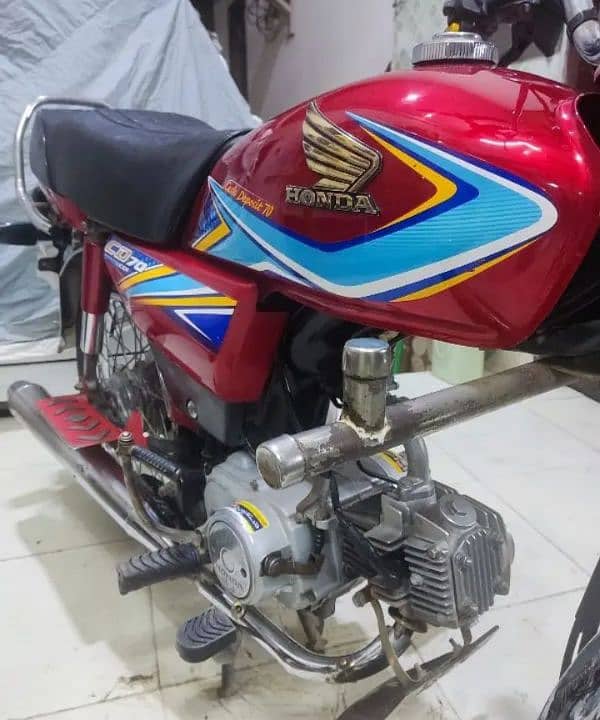 Honda CD70 motorcycle 1