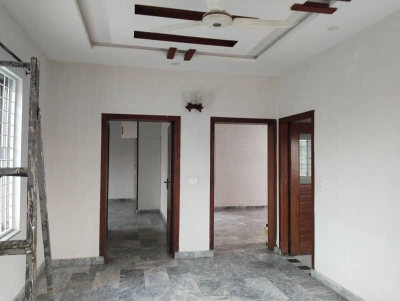 10 Marla Neat And Clean Upper Portion Available For Rent In PAK Arab B Block Facing Park 3