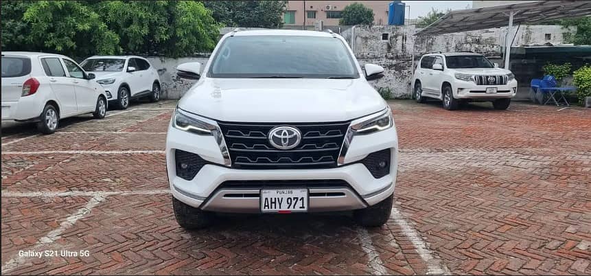 Cars For Rent on Self Drive Cultus Grande Prado Fortuner Rent a Car 9