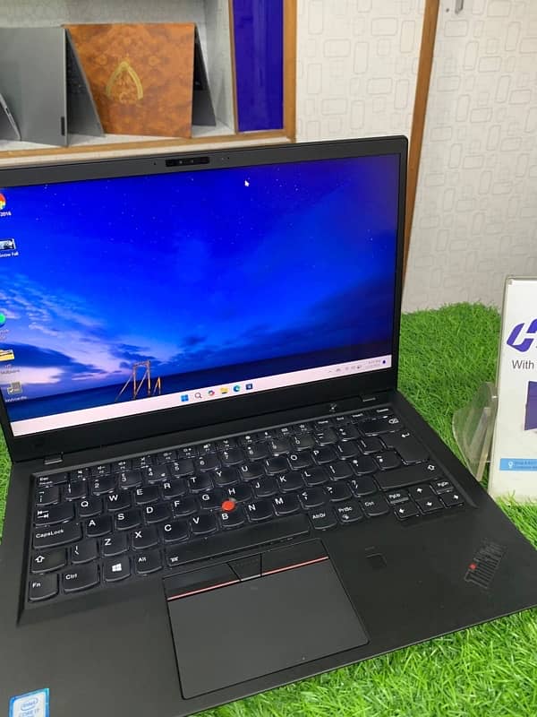 Lenovo Thinkpad X1 Carbon I7 8th GN Touch 2