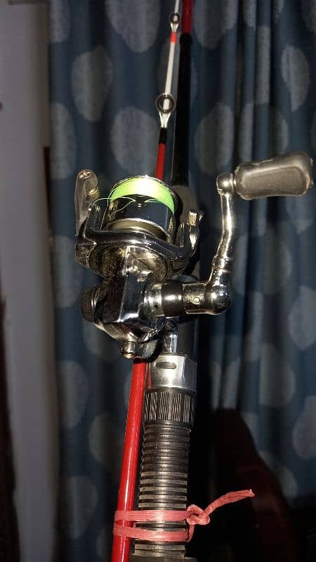 fishing rod with reel (5'6ft) 2