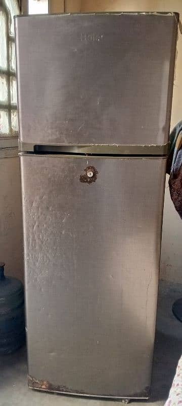 this is the best refrigerator. This refrigerator is used in 7 years. 0