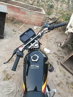 honda 125 2004 model