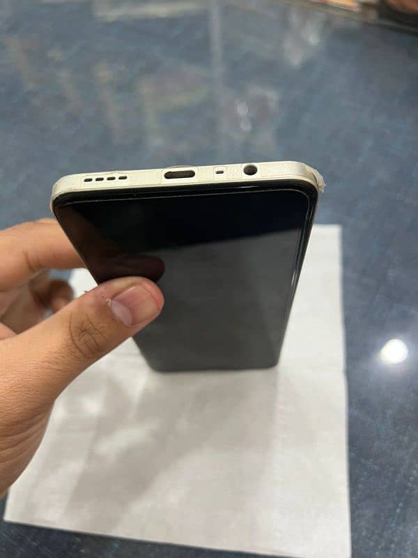 realme c53 6/128 3