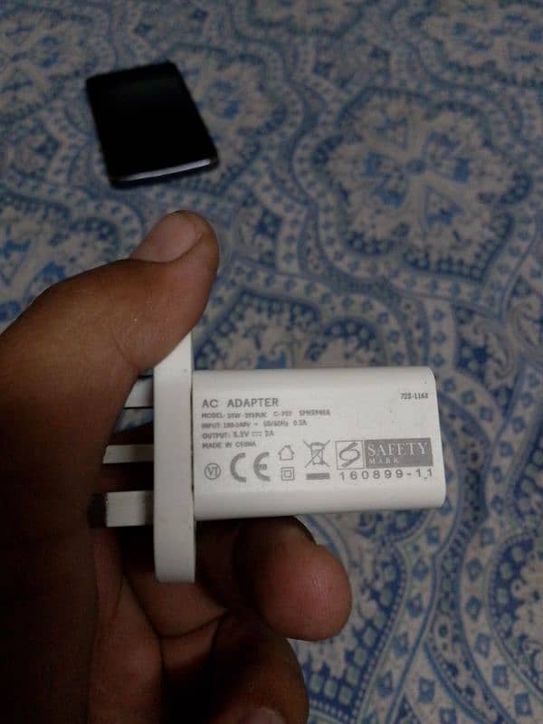 I want to urgent sale my Moto E4 plus in original with box charger 15