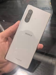 Sony Xperia 5