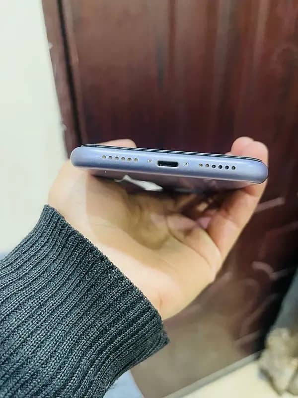 Apple iPhone 11 PTA APPROVED 3