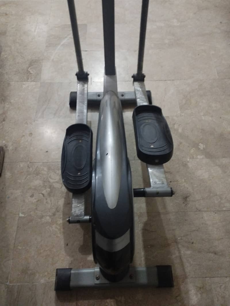 Elliptical excersie machine 3