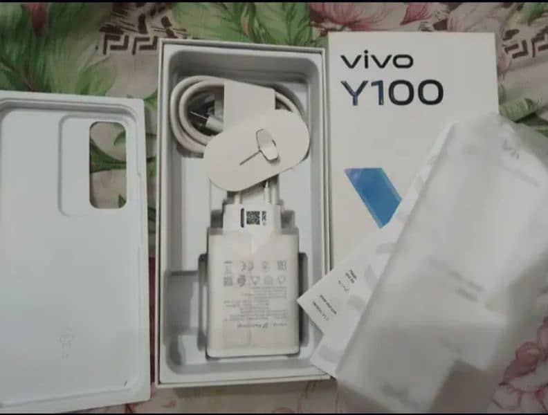 vivo y 100  only  1 month use 1