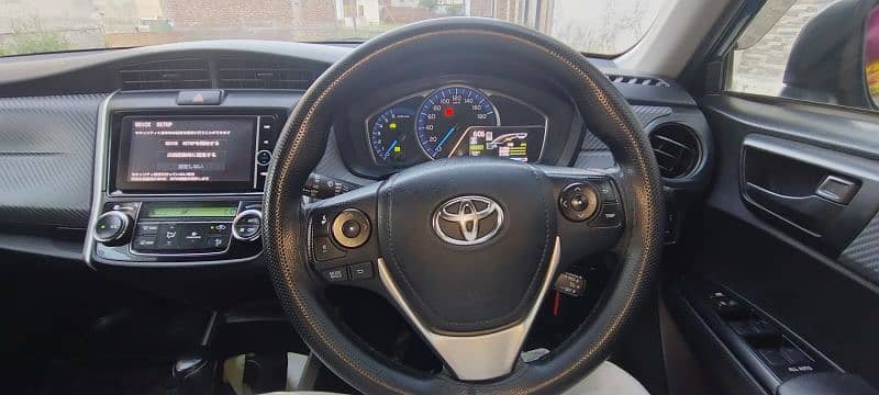 Toyota Fielder 2014 12