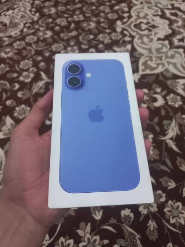 iphone 16 ultramarine 1