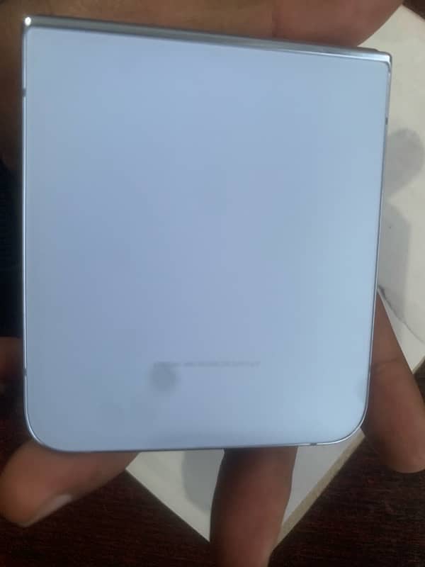 Samsung zflip 4 condition 10by10 non pta but sim time available 1