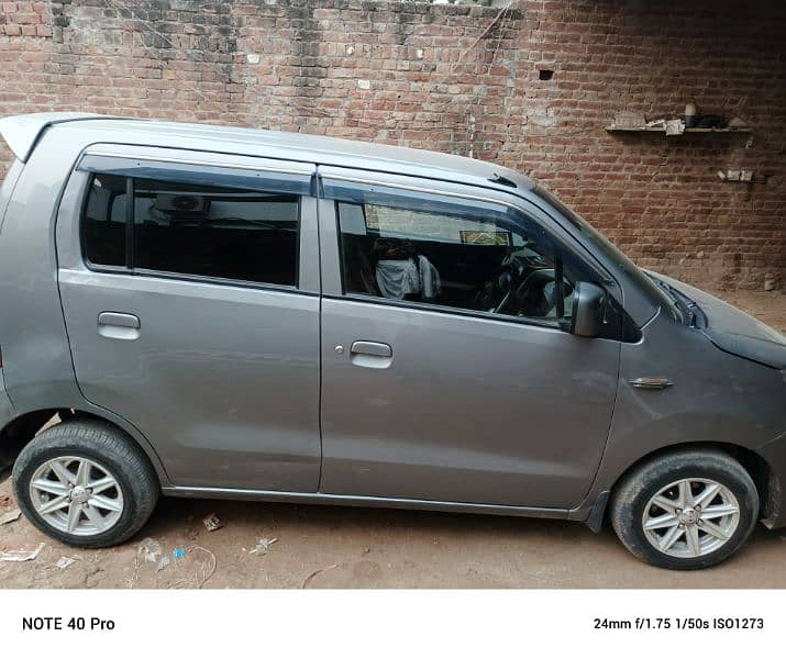 Suzuki Wagon R 2015 5