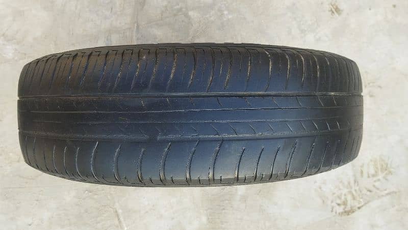 Tyre for sale 3