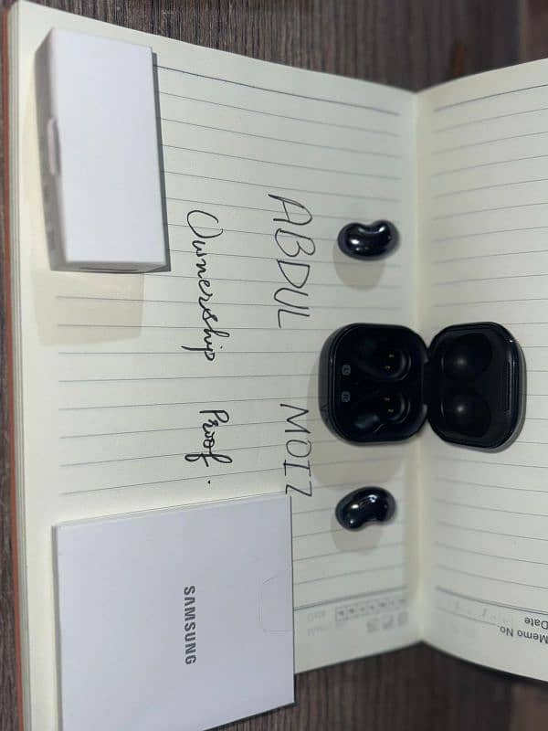 Samsung buds live (Wearable app supported) 1