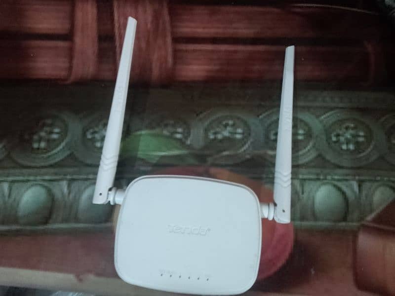 Tenda Router Slightly Used 0