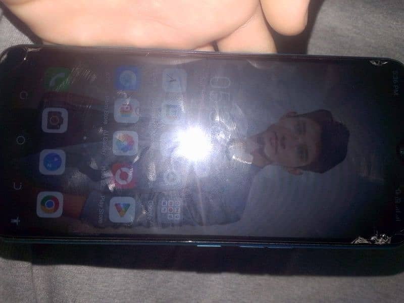 Tecno spark 7t.  4/64 6